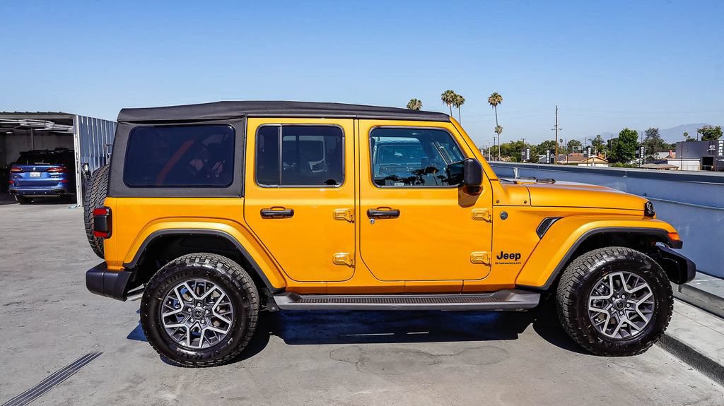 New 2026 Jeep Wrangler Unlimited Sahara AWD/4WD image 13