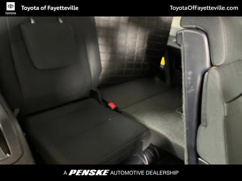 Used 2020 Toyota 4Runner SR5 AWD/4WD image 11