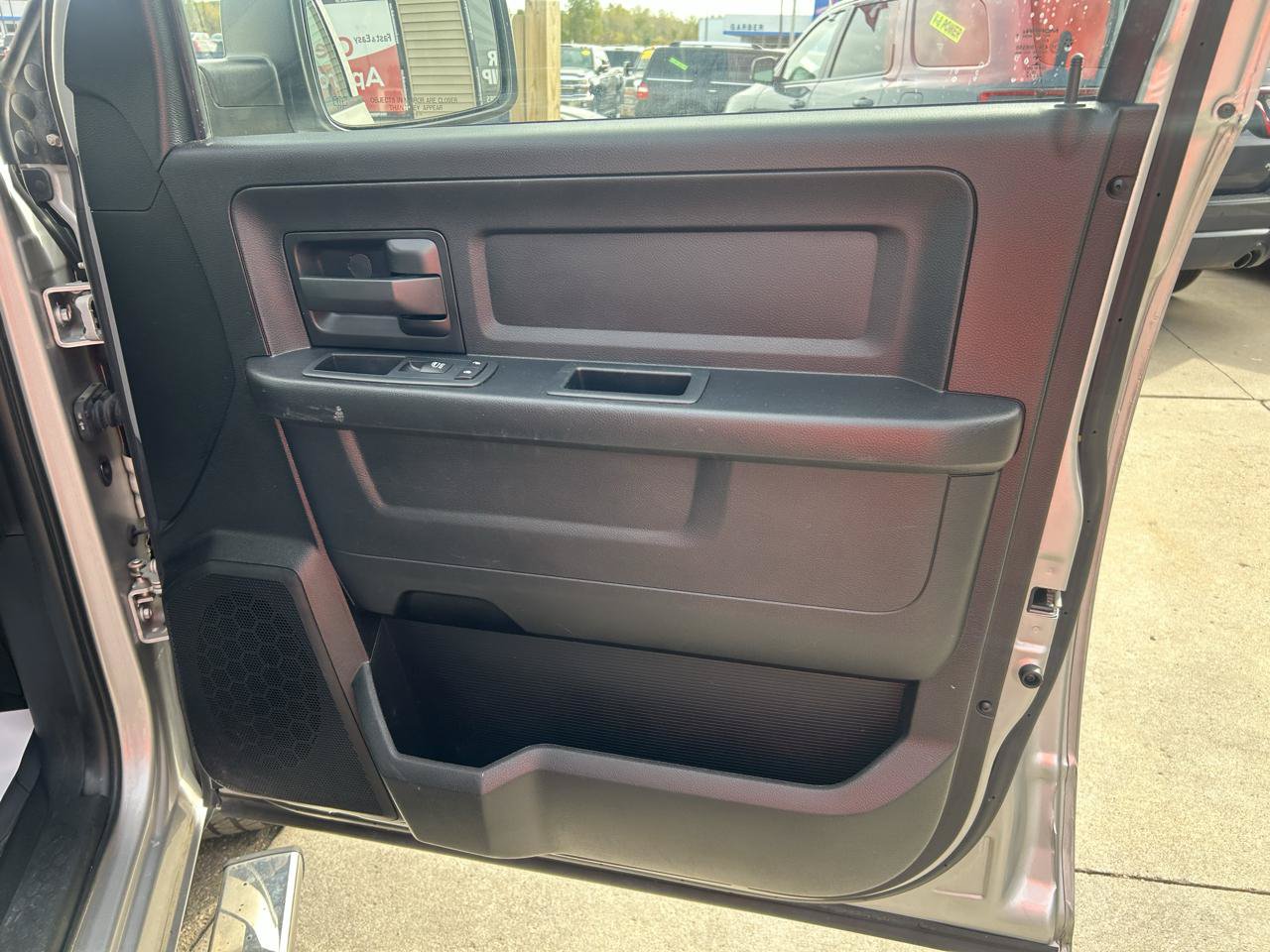 Used 2016 RAM 1500 ST w/ SXT Appearance Group AWD/4WD image 16