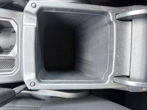 Certified 2023 Volkswagen Tiguan SE FWD image 27