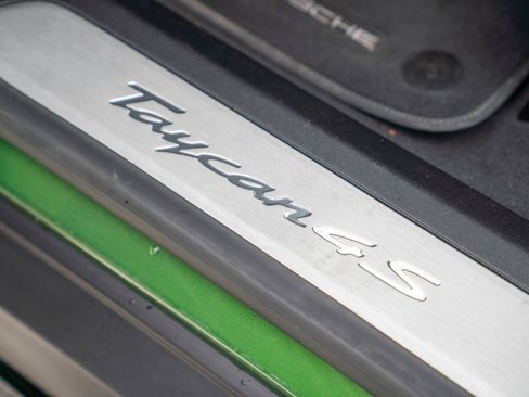 Certified 2023 Porsche Taycan 4S AWD/4WD image 12