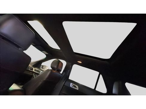 Used 2015 Ford Explorer Limited w/ Equipment Group 302A AWD/4WD image 16