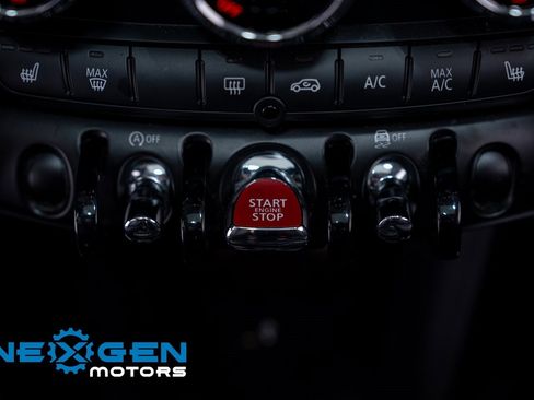 Used 2023 MINI Cooper 2-Door Hardtop image 14