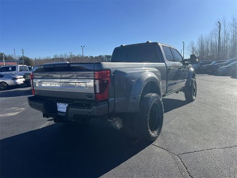 Used 2022 Ford F450 Platinum w/ FX4 Off-Road Package image 5