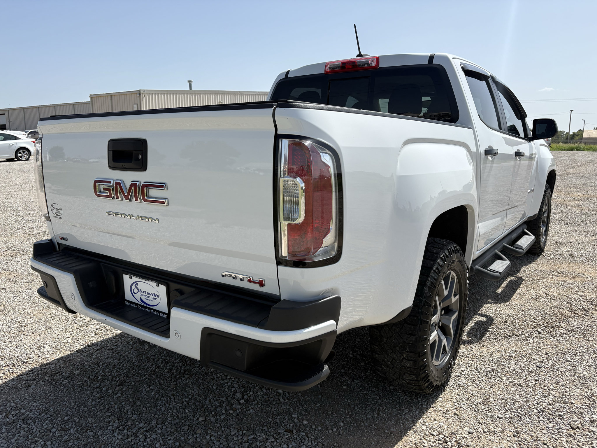 Used 2022 GMC Canyon AT4 w/ Driver Alert Package AWD/4WD image 5