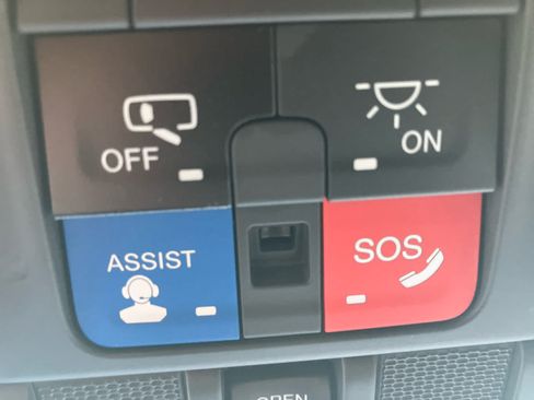 Used 2019 RAM 1500 Laramie AWD/4WD image 20