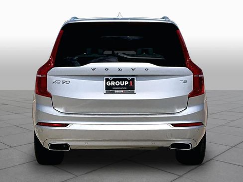 Used 2021 Volvo XC90 T5 Momentum w/ Protection Package Premier FWD image 5