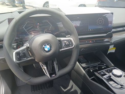 New 2026 BMW 540i xDrive w/ Executive Package image 21