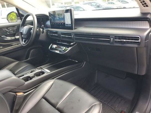 Used 2023 Lincoln Corsair FWD image 14
