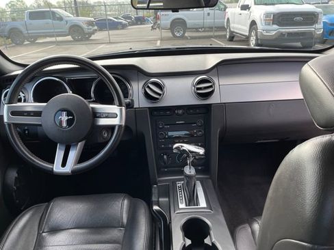 Used 2005 Ford Mustang GT RWD image 12