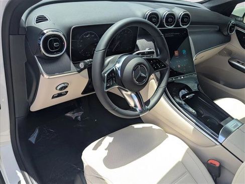 New 2026 Mercedes-Benz GLC 300 image 3