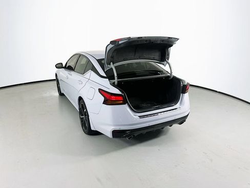Certified 2023 Nissan Altima 2.5 SR FWD image 24