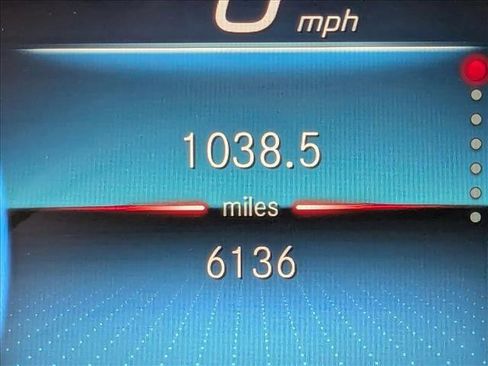 Used 2023 Mercedes-Benz E 350 Sedan image 11