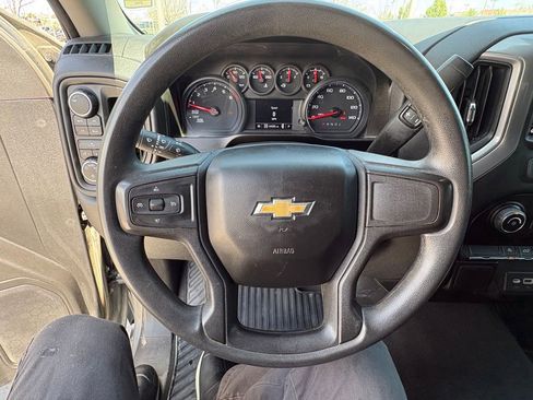 Used 2021 Chevrolet Silverado 1500 Custom AWD/4WD image 13
