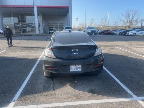 Used 2018 Chevrolet Volt LT image 8