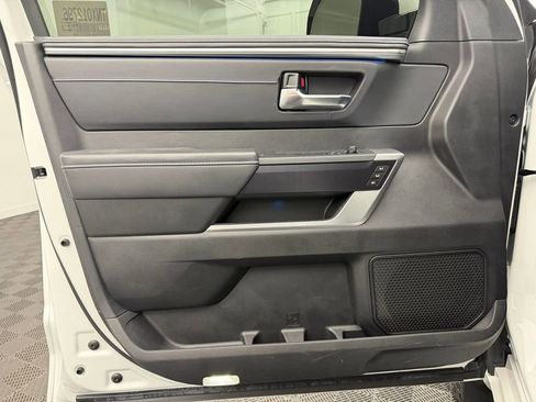 Used 2022 Toyota Tundra Platinum AWD/4WD image 23