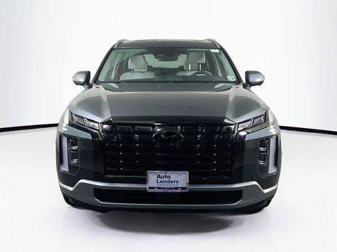 Used 2023 Hyundai Palisade SEL w/ Premium Package image 2