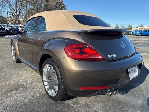 Used 2013 Volkswagen Beetle 2.5 70's Edition image 3