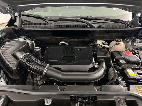 Used 2023 GMC Acadia SLE w/ Driver Convenience Package image 24