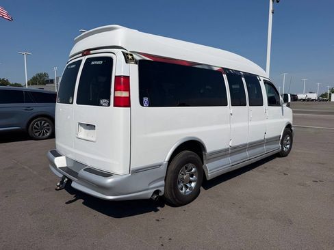 Used 2011 Chevrolet Express 3500 LT w/ LT Preferred Equipment Group RWD image 5