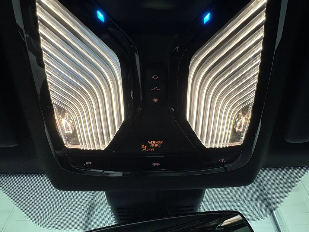 Used 2025 BMW M2 w/ Lighting Package RWD image 28