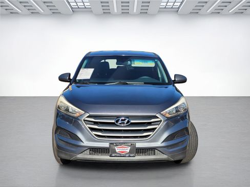 Used 2016 Hyundai Tucson SE image 2
