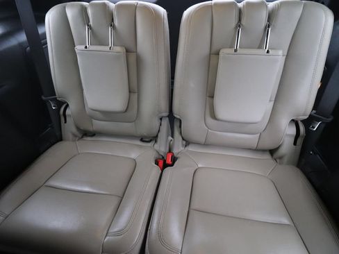 Used 2014 Ford Explorer Limited w/ Equipment Group 302A FWD image 9