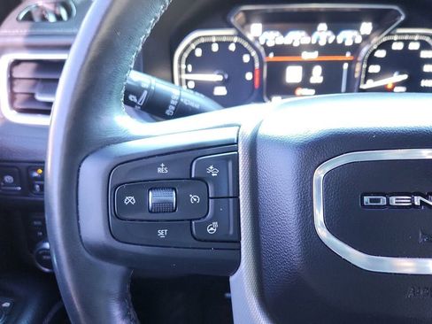 Used 2021 GMC Yukon Denali w/ Denali Premium Package image 23