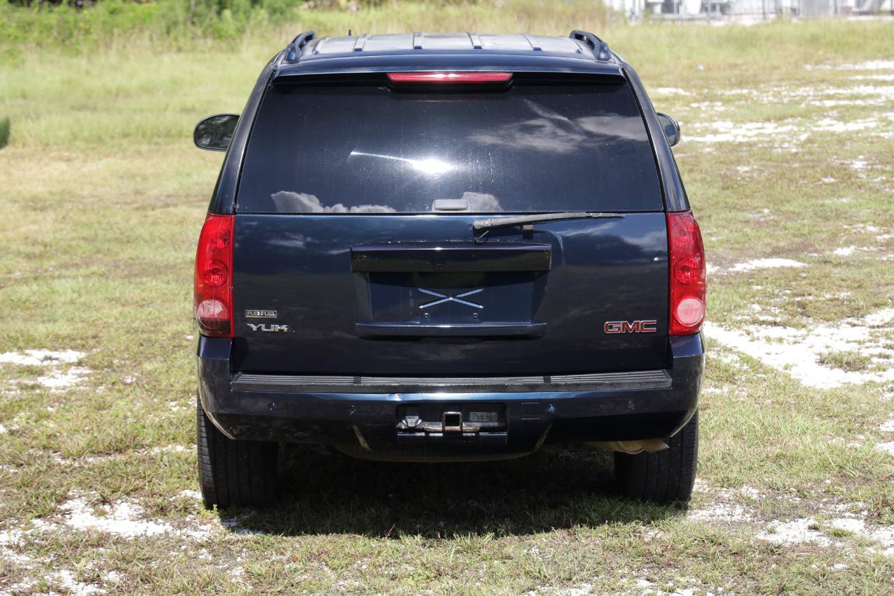 Used 2007 GMC Yukon SLT w/ SLT Preferred Equipment Group RWD image 9