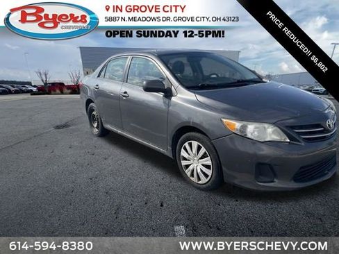 Used 2013 Toyota Corolla LE FWD image 1