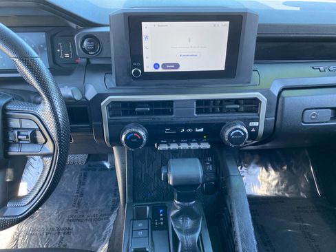 Used 2024 Toyota Tacoma SR image 11