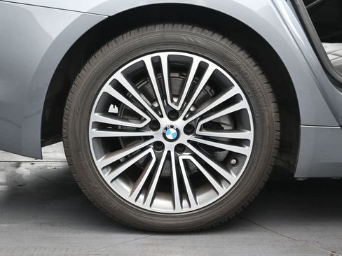 Used 2018 BMW 530e image 25