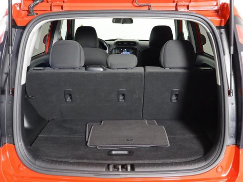 Used 2019 Kia Soul FWD image 17