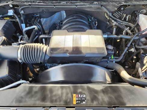 Used 2024 Chevrolet Silverado 2500 Custom w/ Custom Convenience Package image 31