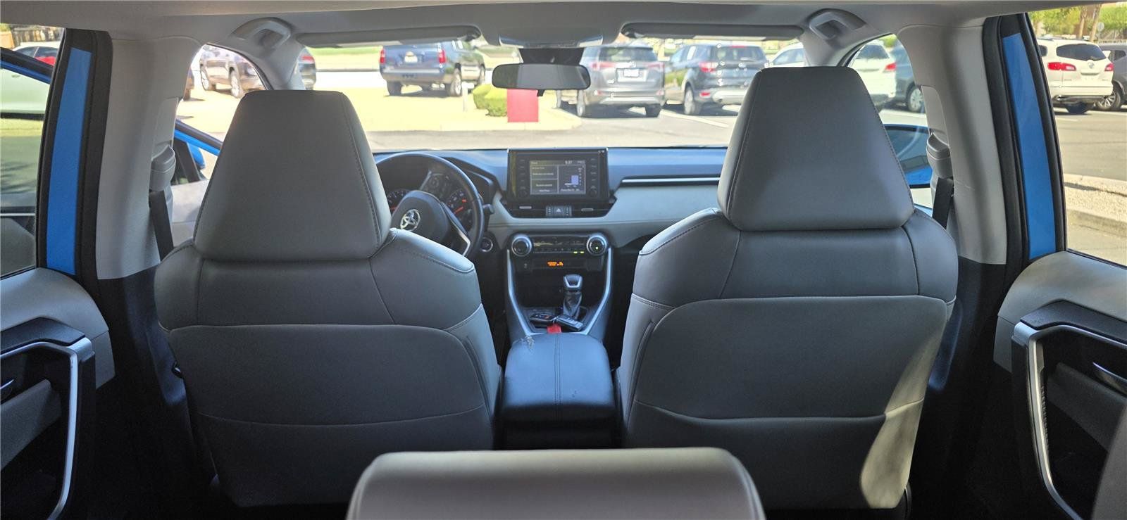 Used 2019 Toyota RAV4 XLE Premium w/ Carpet Mat Package FWD image 15