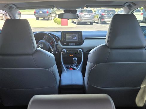Used 2019 Toyota RAV4 XLE Premium w/ Carpet Mat Package FWD image 15