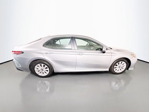 Used 2020 Toyota Camry LE w/ Convenience Package image 33