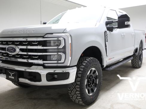 New 2026 Ford F250 Lariat w/ Tremor Off-Road Package AWD/4WD image 1