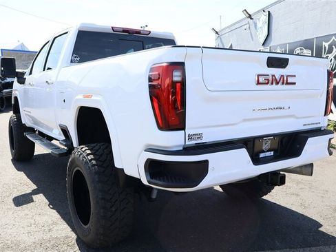 Used 2025 GMC Sierra 3500 Denali w/ Denali Reserve Package AWD/4WD image 3