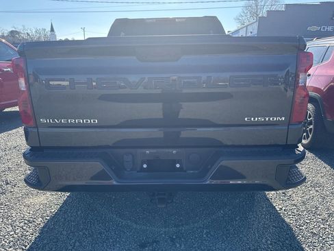 Used 2023 Chevrolet Silverado 1500 Custom image 5