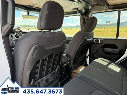 Used 2023 Jeep Wrangler Unlimited Rubicon 4xe w/ Cold Weather Group AWD/4WD image 30