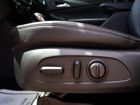 Certified 2024 Buick Encore GX Sport Touring w/ Comfort Package FWD image 21