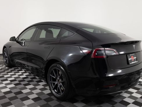 Used 2023 Tesla Model 3 Standard Range RWD image 5