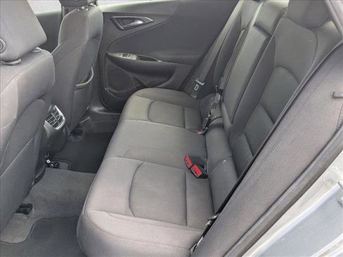 Used 2023 Chevrolet Malibu LT FWD image 17