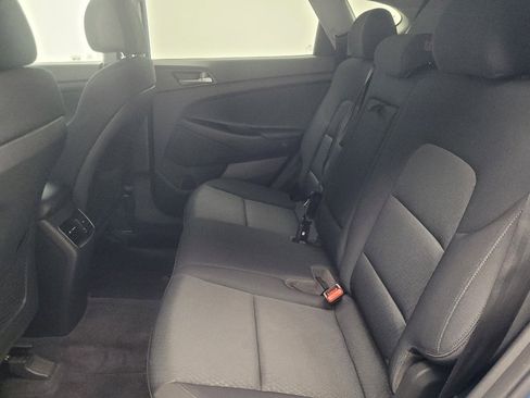 Used 2018 Hyundai Tucson Value AWD/4WD image 18