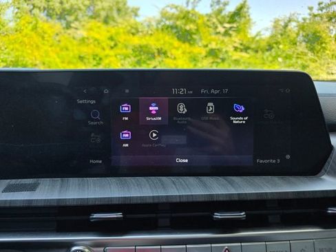 Used 2024 Kia Telluride EX FWD image 21
