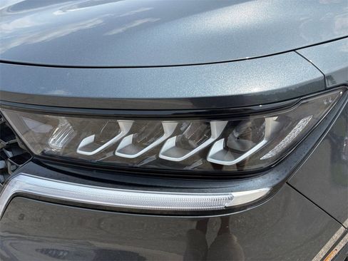 Used 2022 Kia Sorento EX image 22