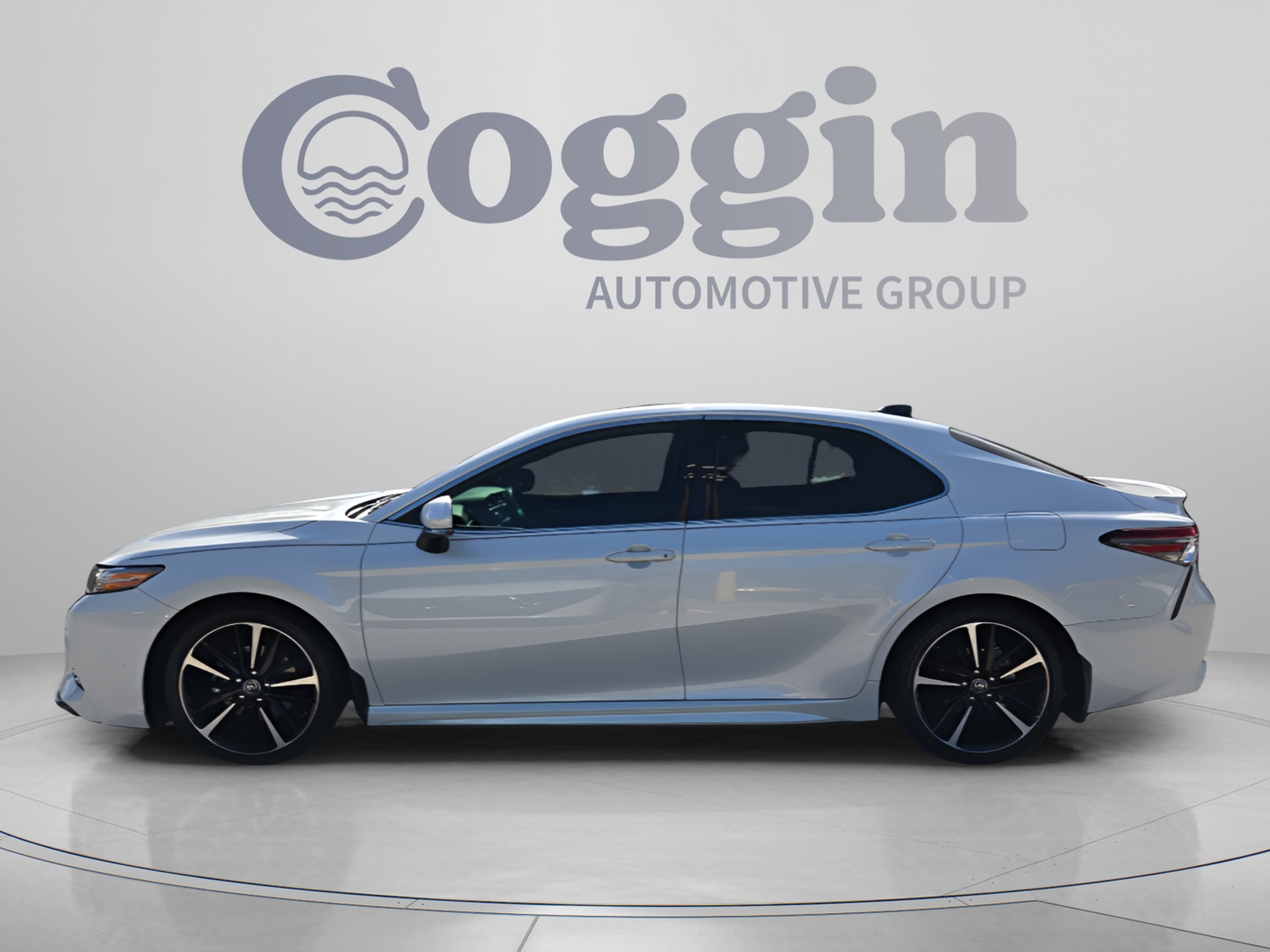 Used 2019 Toyota Camry XSE w/ Driver Assist Package FWD image 2