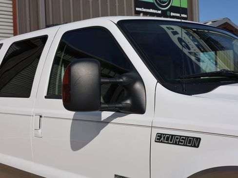 Used 2005 Ford Excursion Eddie Bauer image 15