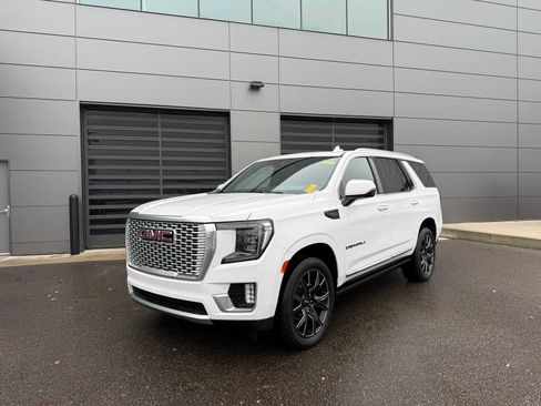 Used 2024 GMC Yukon Denali image 1